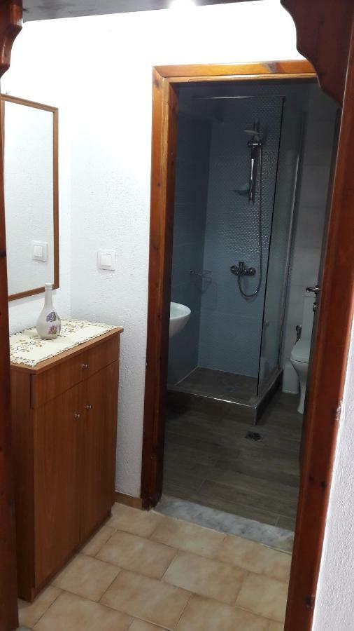 Anastasia' S Guest House Неос-Мармарас Экстерьер фото