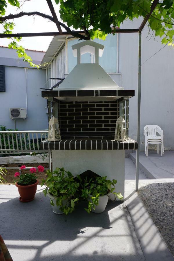 Anastasia' S Guest House Неос-Мармарас Экстерьер фото