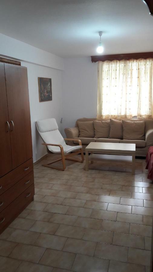 Anastasia' S Guest House Неос-Мармарас Экстерьер фото